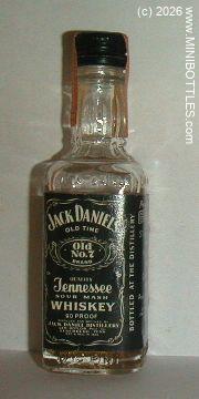 &copy; www.MINIBOTTLES.com - do not copy